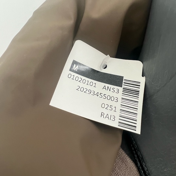 RAINS NWT down coat - Picture 3 of 12